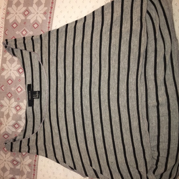 stripped crop top - Picture 1 of 1